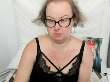 BonnieFlirt  live sex cam