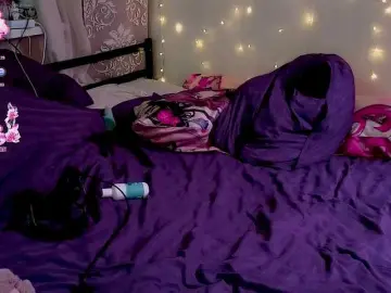 DoubleBubble  live sex cam