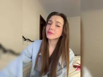 Evelonelfi  live sex cam