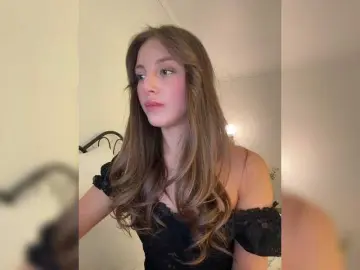 Evelonelfi  live sex cam