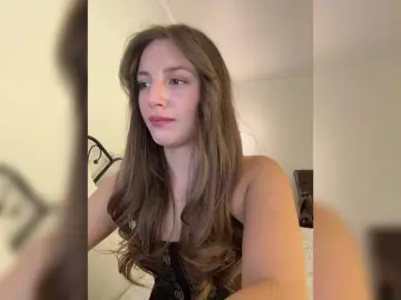 Evelonelfi  live sex cam
