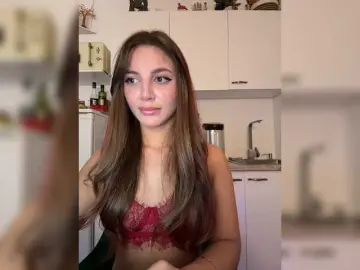 Evelonelfi  live sex cam