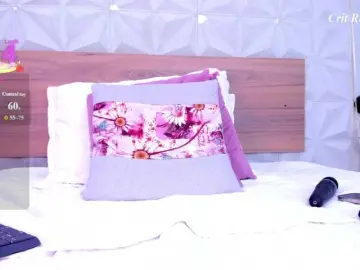 StaceyWhite  live sex cam