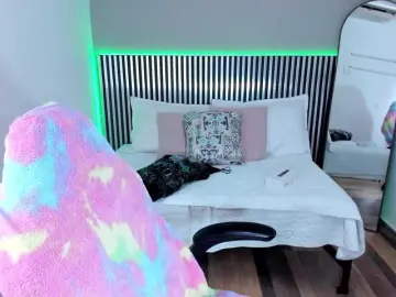 StaceyWhite  live sex cam