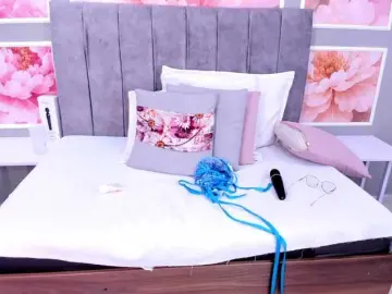 StaceyWhite  live sex cam