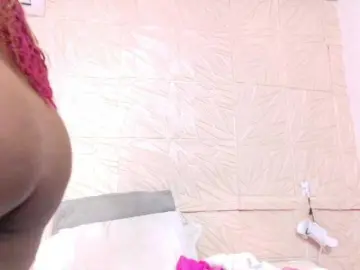 Ebony-suggarmommy1  live sex cam