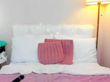 AndreaButt  live sex cam