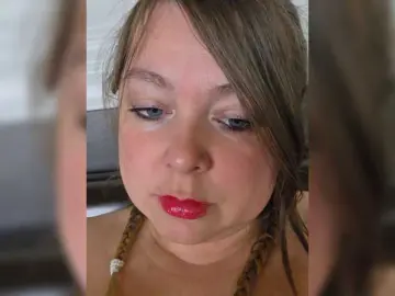 HairyCrotch  live sex cam