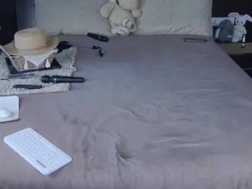 HairyCrotch  live sex cam