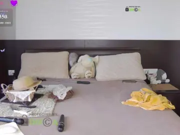 HairyCrotch  live sex cam