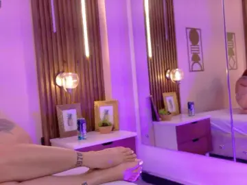 Maia-Foxx  live sex cam