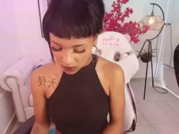 Akira-yumi  live sex cam