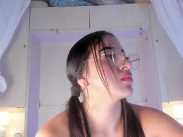 BellaBroocks  live sex cam