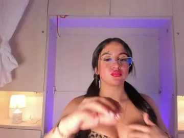 BellaBroocks  live sex cam