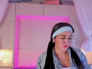 BellaBroocks  live sex cam