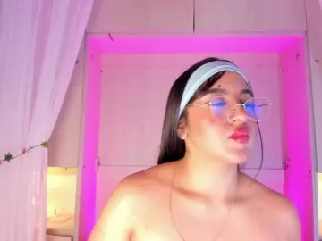 BellaBroocks  live sex cam