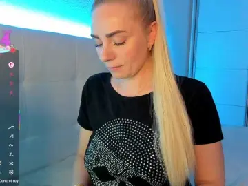 Dashulakiss1  live sex cam