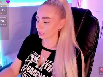Dashulakiss1  live sex cam