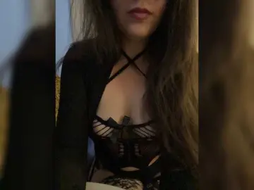 MalyshkaFox  live sex cam