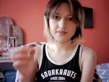 SnowWhiteNika  live sex cam