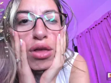 Sweetmelina  live sex cam