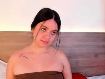 Thamiina  live sex cam