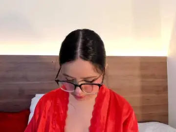 Thamiina  live sex cam