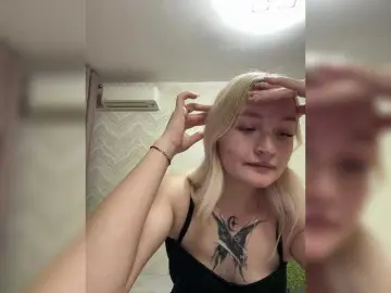 EmmaQ-1  live sex cam