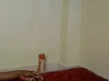 HornyCleo  live sex cam