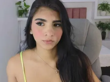 MaiaaR  live sex cam