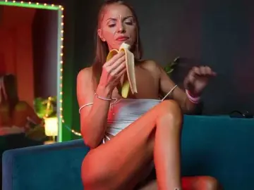 NaomiAmora  live sex cam