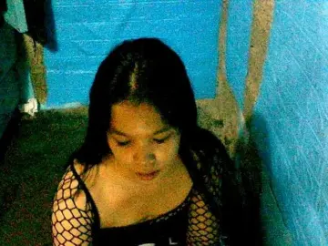 Bigbooty24  live sex cam