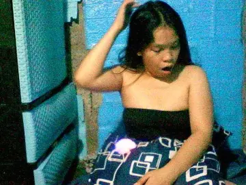 Bigbooty24  live sex cam