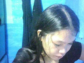 Bigbooty24  live sex cam