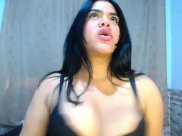 Bicky24  live sex cam