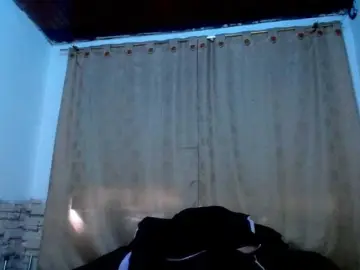 Bicky24  live sex cam