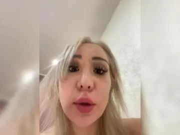 Juliannae  live sex cam