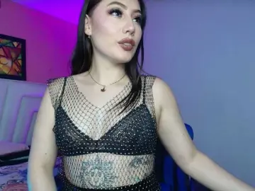 MiiaParis  live sex cam