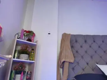 MiiaParis  live sex cam