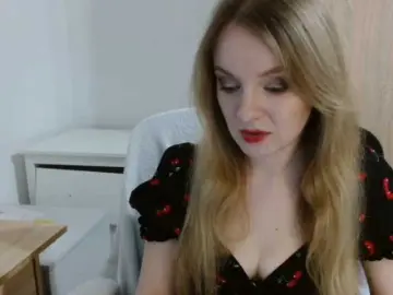 AlmaNatural  live sex cam