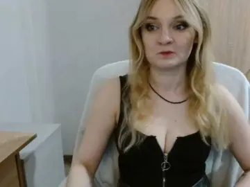 AlmaNatural  live sex cam