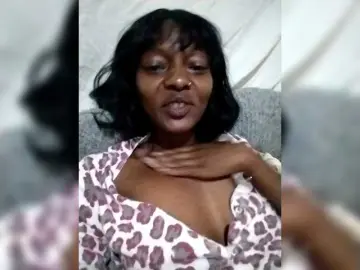 Ash-Adeline  live sex cam