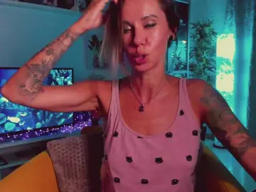 Kirillenok  live sex cam