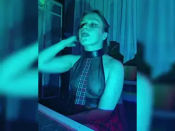 25spacegirl99kis  live sex cam