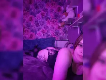 25spacegirl99kis  live sex cam
