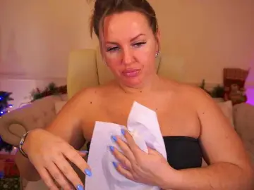 KiraCandyS  live sex cam