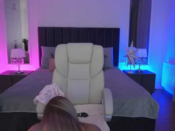 KiraCandyS  live sex cam