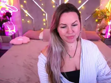 KiraCandyS  live sex cam