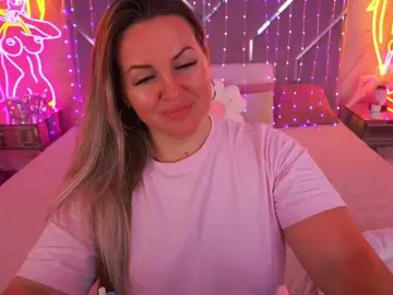 KiraCandyS  live sex cam