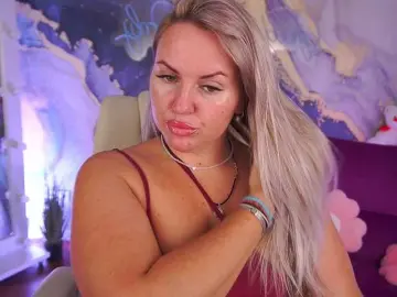 KiraCandyS  live sex cam